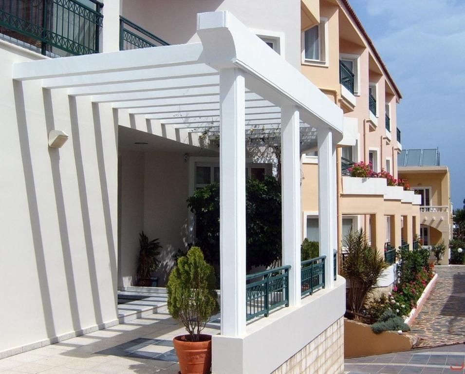 Alexia Beach Hotel Agia Marina エクステリア 写真