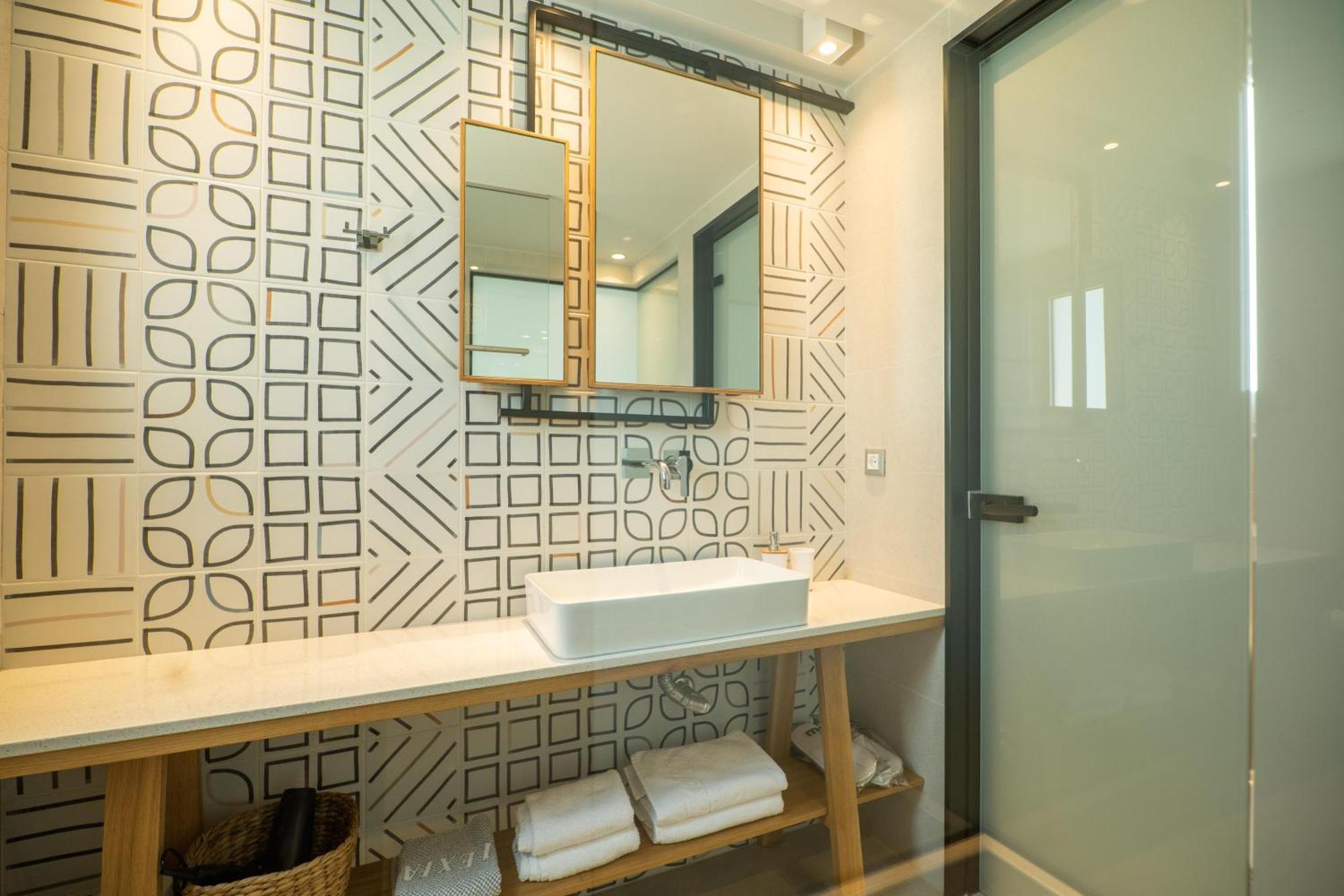 Alexia Beach Hotel Agia Marina エクステリア 写真