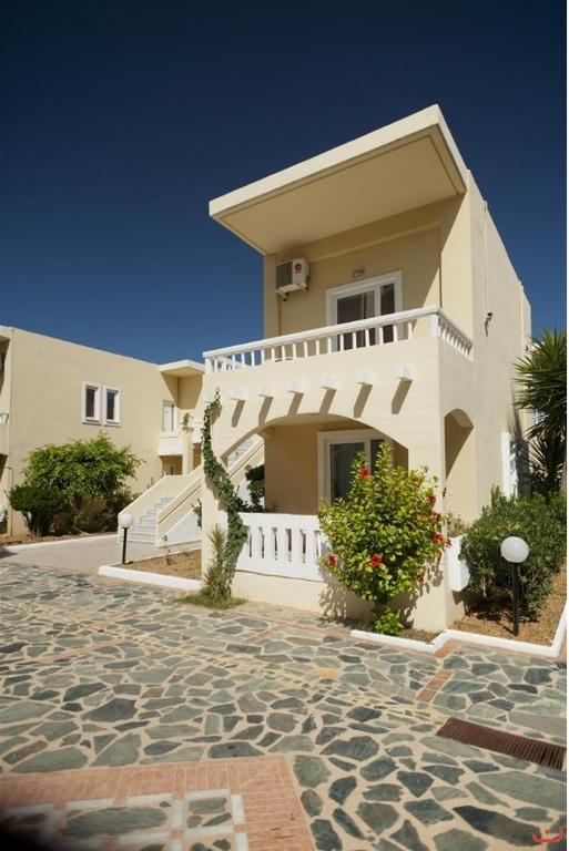 Alexia Beach Hotel Agia Marina エクステリア 写真