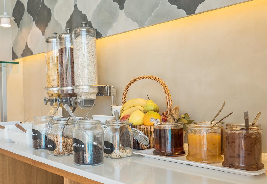 Alexia Beach Hotel Agia Marina エクステリア 写真